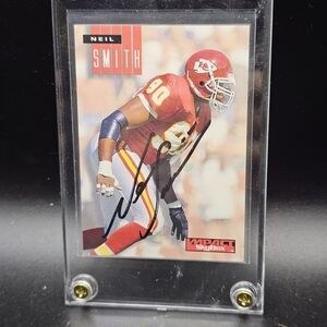 NEIL SMITH KANSAS CITY CHIEFS SIGNED AUTOGRAPHED 1994 SKYBOX IMPACT CARD #124